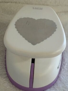 Recollection Paper Punch Scalloped Heart Large Card Making Scrapbooking Valentin